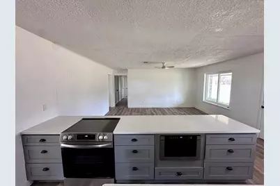 108 Lake Shore Drive, Wharton, TX 77488 - Photo 6