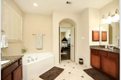 12210 Hallowed Oaks, Magnolia, TX 77354 - Photo 28