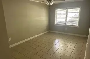 206 McLemore Dr, Alvin, TX 77511 - Photo 6