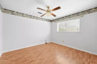 2119 Thousand Pines Drive, Houston, TX 77339 - Photo 12