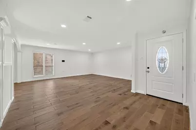 5039 Shadowridge Drive, Houston, TX 77053 - Photo 4