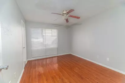 132 April Point Drive N, Conroe, TX 77356 - Photo 12