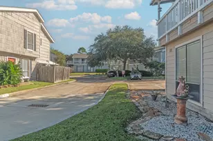 132 April Point Dr N, Conroe, TX 77356 - Photo 8