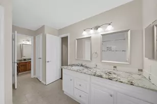 722 Regency Ct, Friendswood, TX 77546 - Photo 12