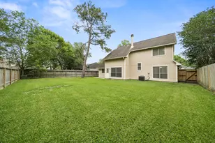 722 Regency Ct, Friendswood, TX 77546 - Photo 26