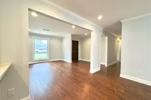 1415 Mapleton Dr, Houston, TX 77043 - Photo 4