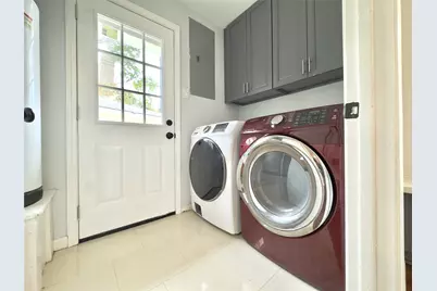 1415 Mapleton Drive, Houston, TX 77043 - Photo 32