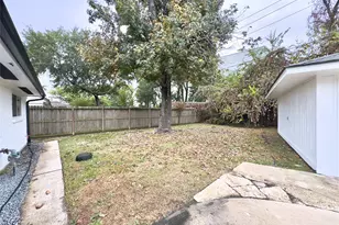 1415 Mapleton Dr, Houston, TX 77043 - Photo 40