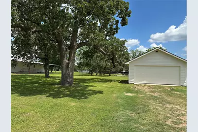 107 Grover Street, Ellinger, TX 78938 - Photo 14