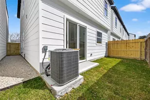 953 Highland Lgt Ln, Houston, TX 77091 - Photo 36