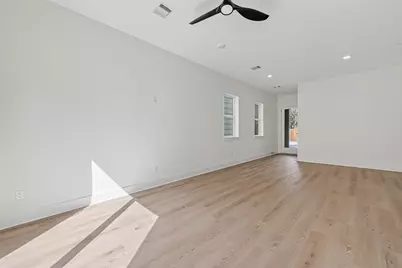 953 Highland Light Lane, Houston, TX 77091 - Photo 4