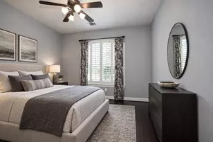 95 W Hullwood Cir, The Woodlands, TX 77389 - Photo 4