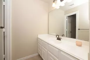 95 W Hullwood Cir, The Woodlands, TX 77389 - Photo 42