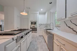 3 Vincent Ct, The Woodlands, TX 77382 - Photo 14