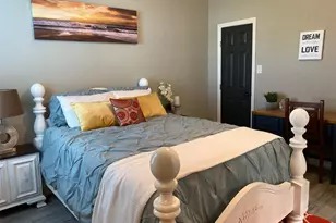 1806 24th St, Galveston, TX 77550 - Photo 4