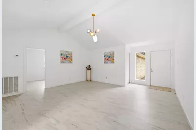 7310 Londres Drive, Houston, TX 77083 - Photo 6