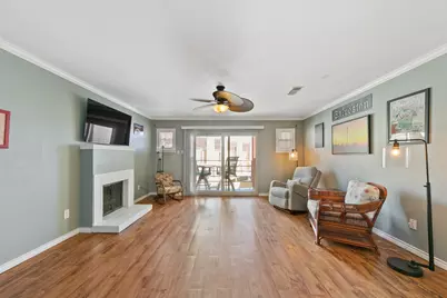 7312 Seawall Boulevard #208, Galveston, TX 77551 - Photo 6