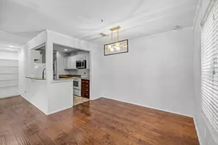 5534 Beverly Hill St, Houston, TX 77056 - Photo 4
