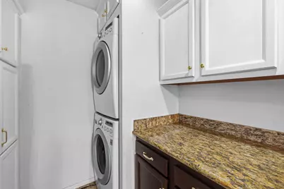 5534 Beverlyhill Street #8, Houston, TX 77056 - Photo 8