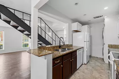 5534 Beverlyhill Street #8, Houston, TX 77056 - Photo 6
