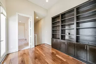 5425 Hidalgo St, Houston, TX 77056 - Photo 16