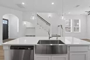 11404 Irish River Dr, Houston, TX 77047 - Photo 12