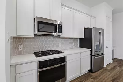 11404 Irish River Drive, Houston, TX 77047 - Photo 14