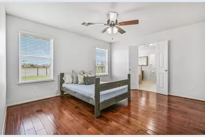 318 Lake Line Drive, Alvin, TX 77511 - Photo 16