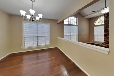 151 E Pathfinders Circle, The Woodlands, TX 77381 - Photo 8