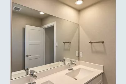 14132 Lake Lodge Drive, Conroe, TX 77384 - Photo 18