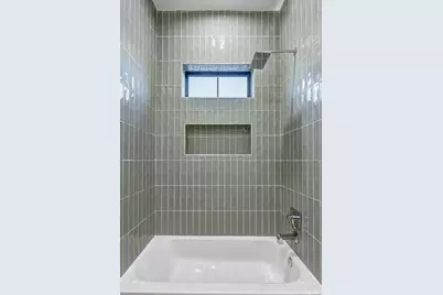 2122 Blalock Road #B, Houston, TX 77080 - Photo 32