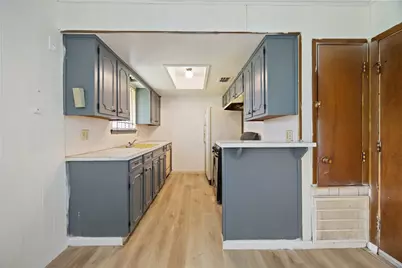 11011 Ledford Lane, Houston, TX 77016 - Photo 10