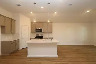 989 Garden Path Dr, Willis, TX 77378 - Photo 10