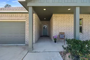 710 Duncan Ave, Cleveland, TX 77327 - Photo 2