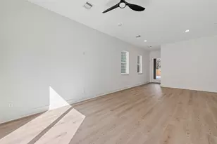 967 Highland Lgt Ln, Houston, TX 77091 - Photo 4