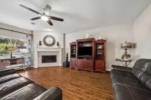 3615 Garrettsville Dr, Pearland, TX 77584 - Photo 6
