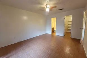 215 Lazy Ln, Conroe, TX 77301 - Photo 4