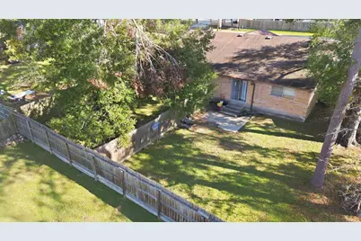 215 Lazy Lane, Conroe, TX 77301 - Photo 14