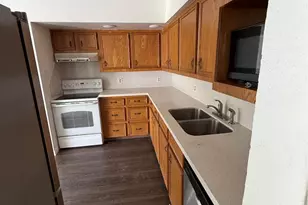 706 Rockdale Rd, Rockdale, TX 76567 - Photo 4