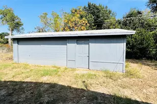 706 Rockdale Rd, Rockdale, TX 76567 - Photo 18
