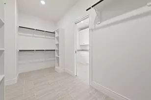 15408 Sandtrap Dr, Waller, TX 77484 - Photo 18