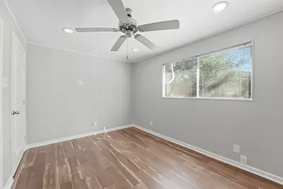 6526 Linden Street, Houston, TX 77087 - Photo 6