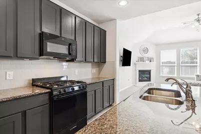 322 Upland Grove Trail, Rosharon, TX 77583 - Photo 10