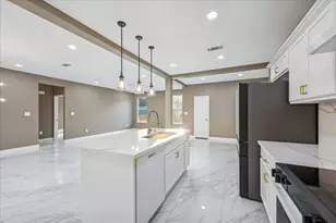 3026 Comanche, Willis, TX 77378 - Photo 4