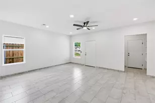 6138 Brookfield Dr, Houston, TX 77085 - Photo 6
