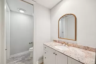 8800 Woodway Dr, Houston, TX 77063 - Photo 24