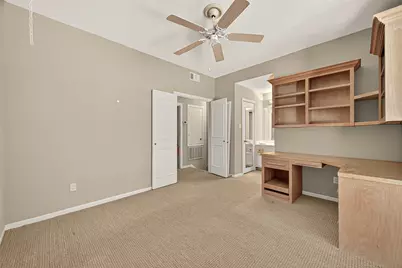 11711 Memorial Drive #13, Houston, TX 77024 - Photo 32