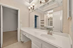 11711 Memorial Dr, Houston, TX 77024 - Photo 26