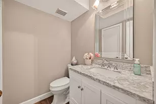 11711 Memorial Dr, Houston, TX 77024 - Photo 20