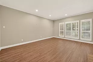 11711 Memorial Dr, Houston, TX 77024 - Photo 10